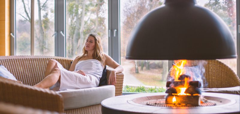 Szaunázás utáni relaxálás a sárvár Spirit Hotel pihenőterében